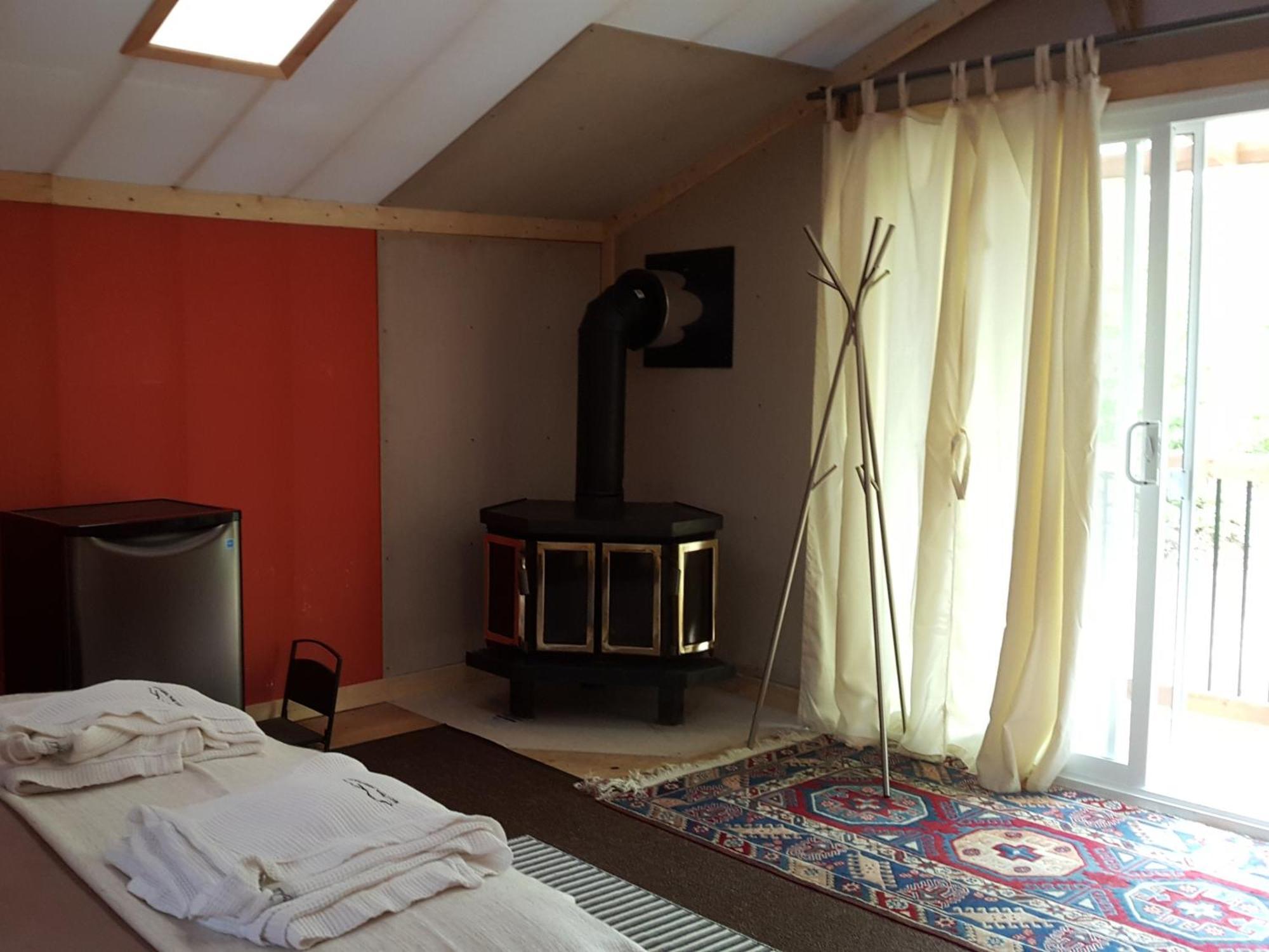 Éco Spa Highland Grenville-Sur-La-Rouge Chambre photo
