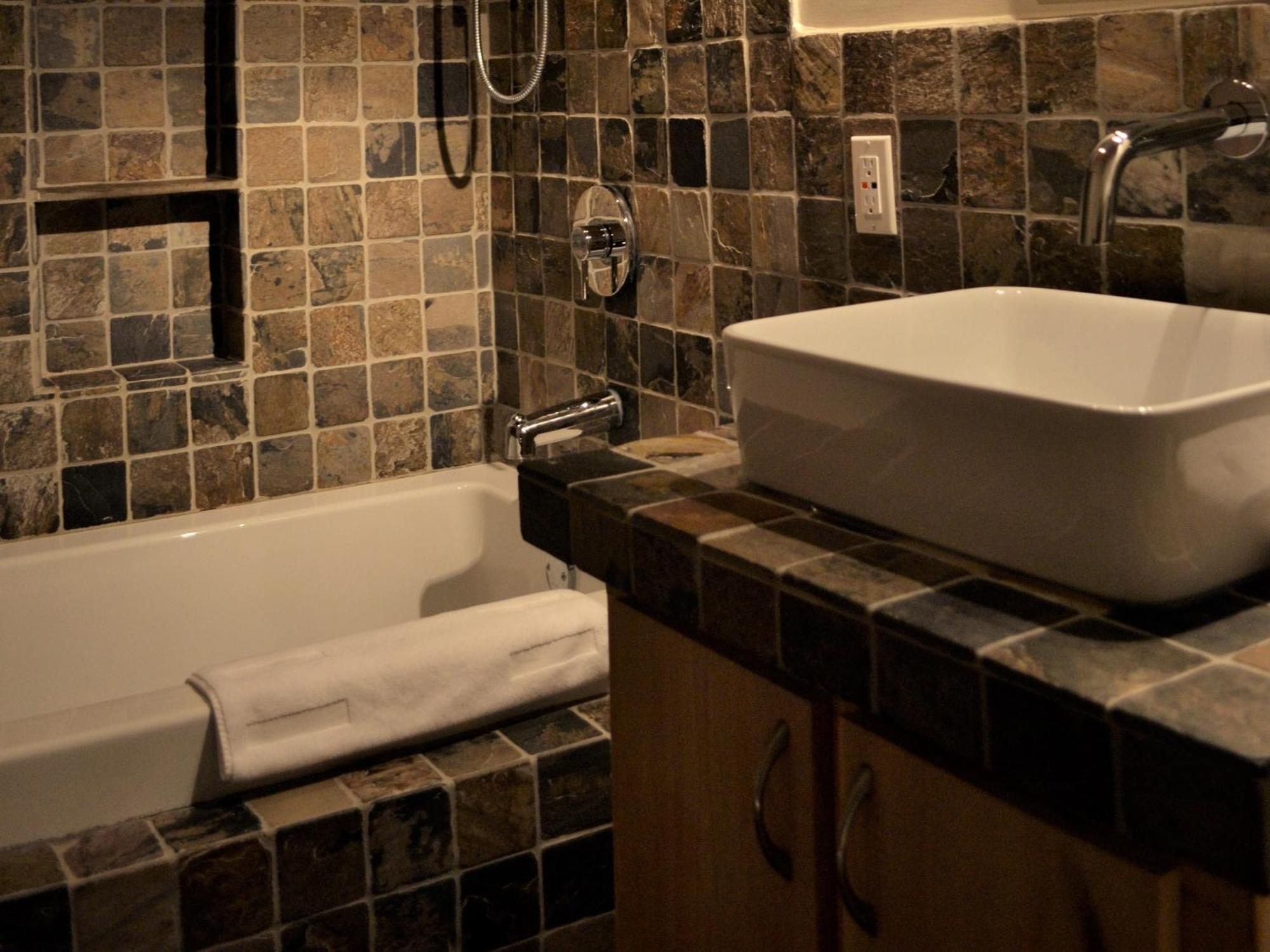 Éco Spa Highland Grenville-Sur-La-Rouge Chambre photo