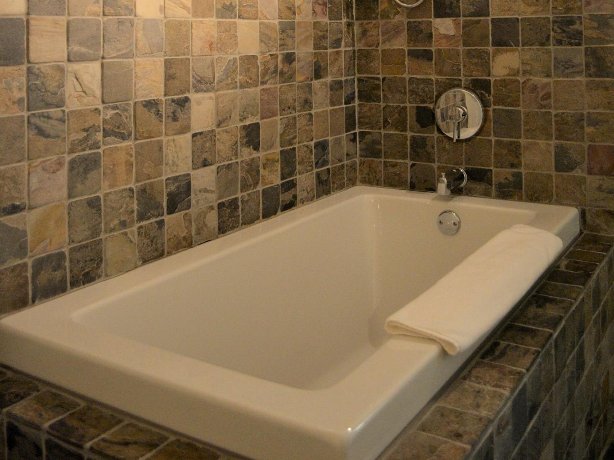 Éco Spa Highland Grenville-Sur-La-Rouge Chambre photo