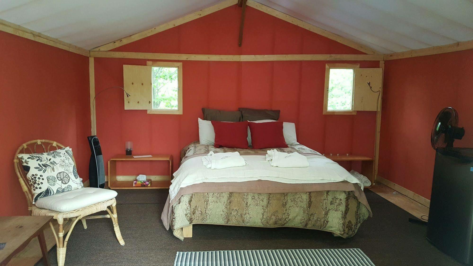 Éco Spa Highland Grenville-Sur-La-Rouge Extérieur photo